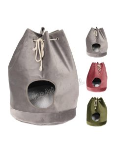 ENG MACSKAHÁZ PÁRNÁVAL 34X34X46CM